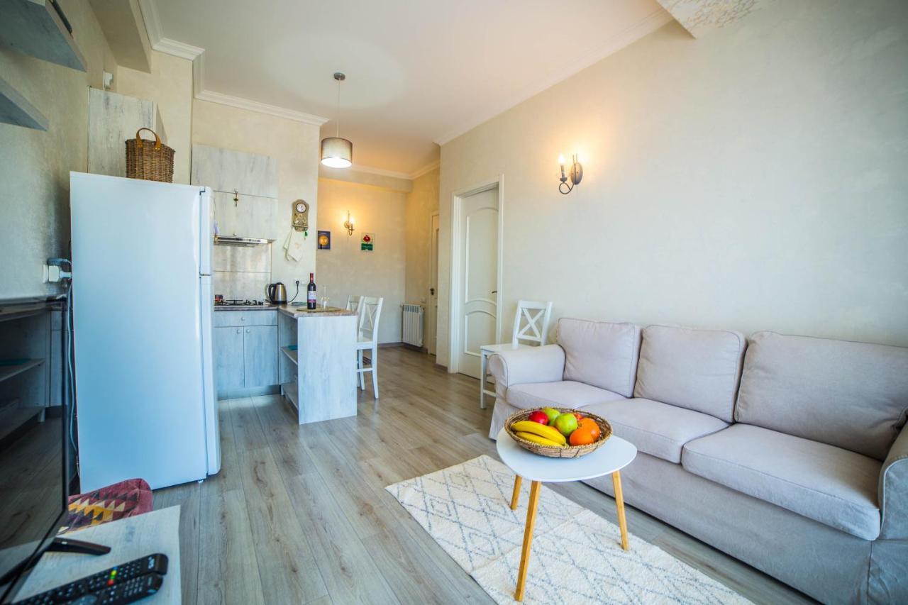 Comfy Apartment Tbilisi Buitenkant foto