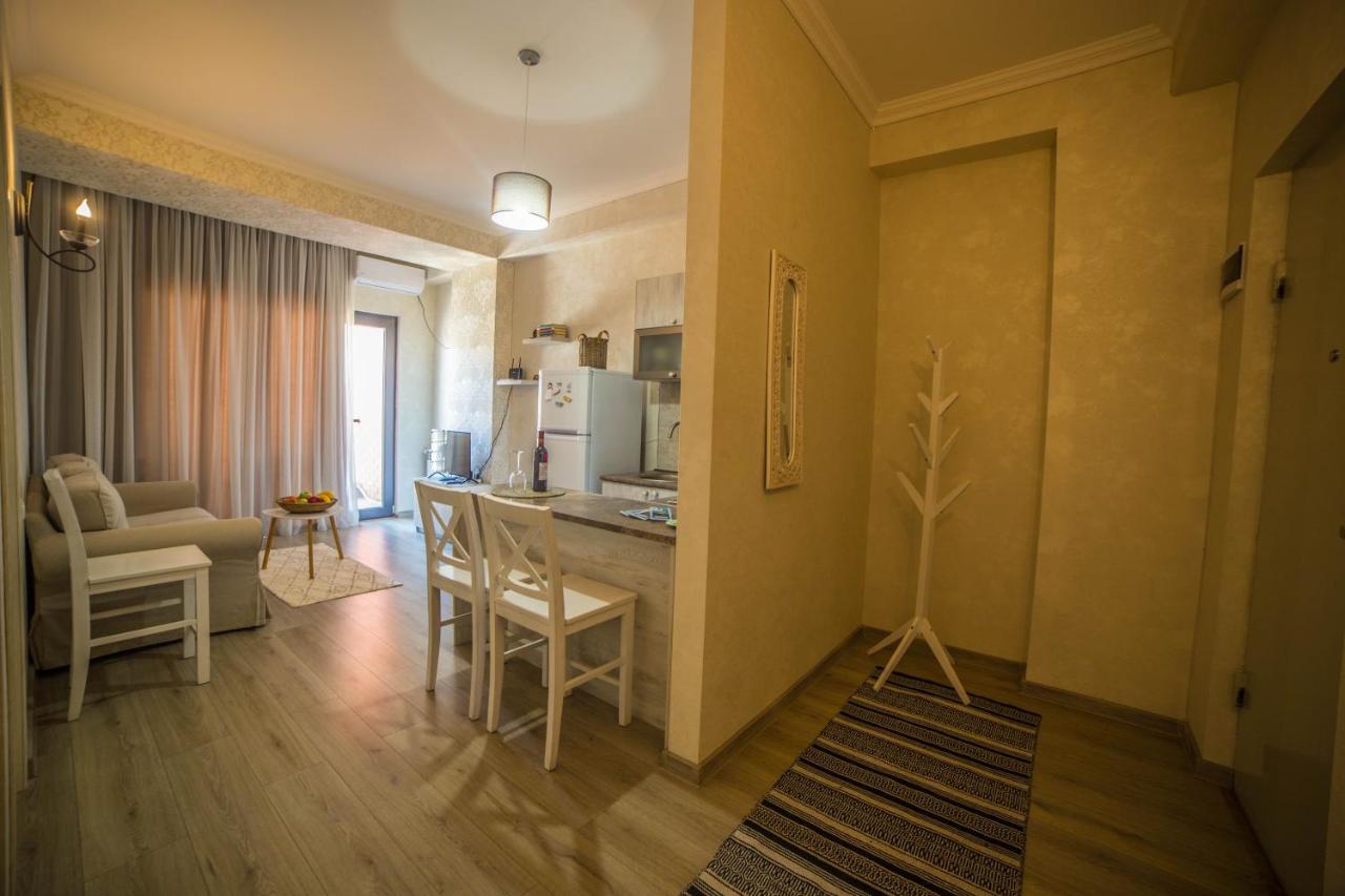 Comfy Apartment Tbilisi Buitenkant foto