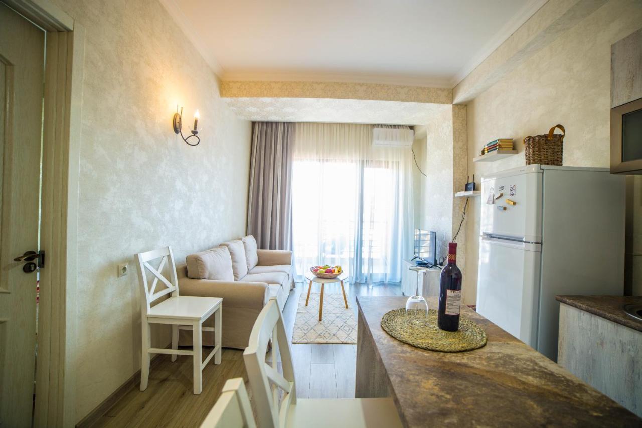 Comfy Apartment Tbilisi Buitenkant foto